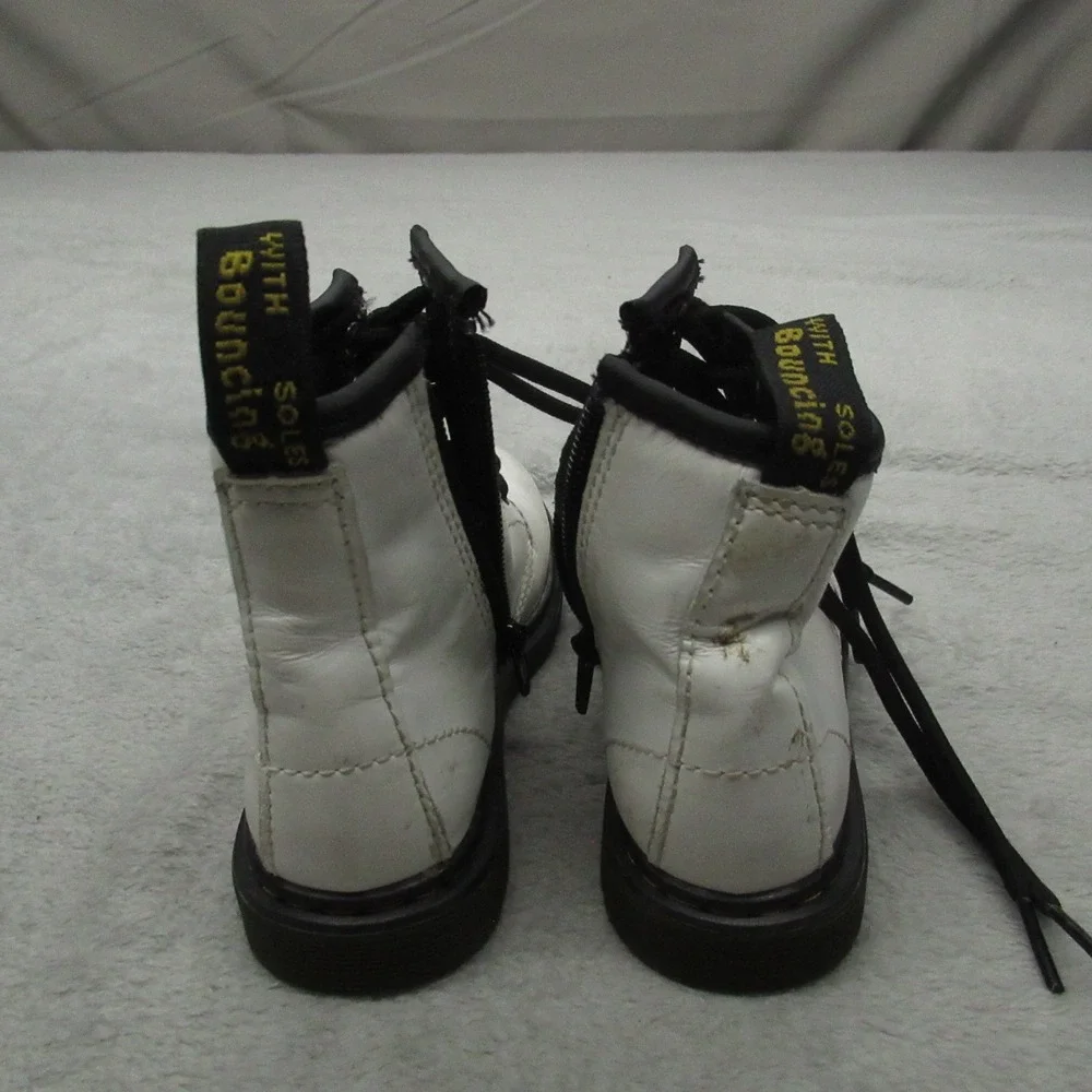 Dr. Martens Kids 11 Combat Boots White‎ Leather Side Zip Lace Up AirWair Classic